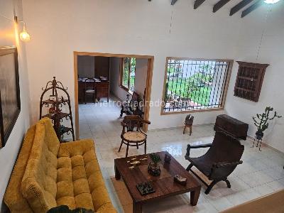 Casa de 4 alcobas en venta en Cristales, Cali, 312 m² · foto 11 de 14