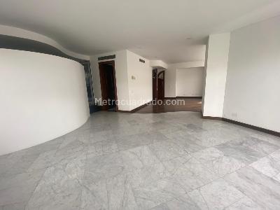 Apartamento de 4 alcobas en venta en Sector Altos De Normandia Bataclan, Cali, 433 m² · foto 12 de 19