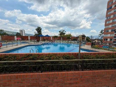 Apartamento de 3 alcobas en venta en Bellomonte, Floridablanca, 90 m² · foto 4 de 16