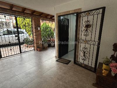 Casa de 4 alcobas en venta en Palmas De Niza, Bucaramanga, 115 m² · foto 2 de 20