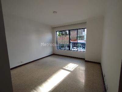 Apartaestudio en venta en Ciudad Jardin, Cali, 35 m² · foto 3 de 11