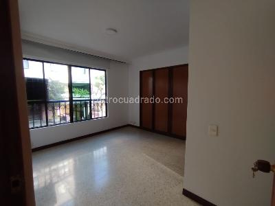 Apartaestudio en venta en Ciudad Jardin, Cali, 35 m² · foto 9 de 11