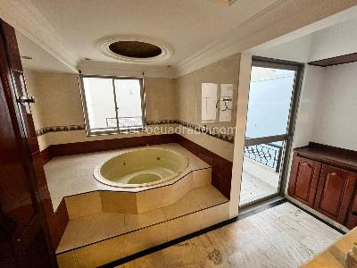 Casa de 5 alcobas en venta en El Ingenio Ii, Cali, 580 m² · foto 3 de 19