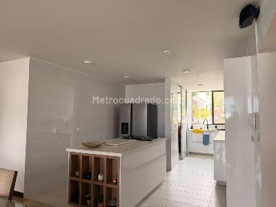 Apartamento de 3 alcobas en venta en Santa Teresita, Cali, 158 m² · foto 5 de 20