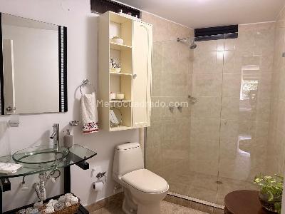 Apartamento en venta en Prados Del Norte, Cali · foto 4 de 13