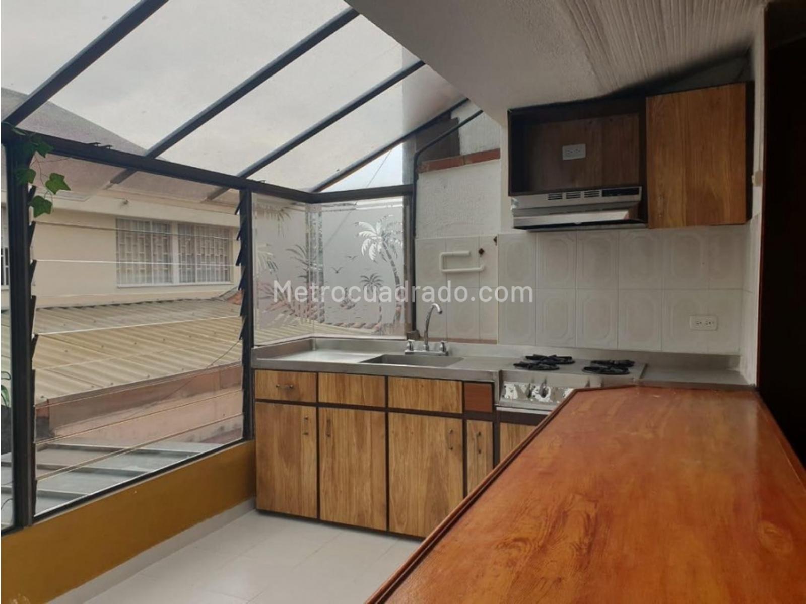 Apartaestudio en Arriendo  Ciudad Salitre Occidente