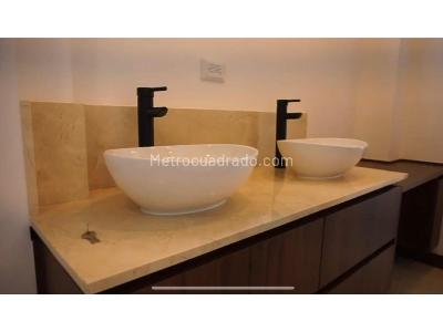 Casa de 3 alcobas en venta en Avenida Centenario, Armenia, 184 m² · foto 3 de 20