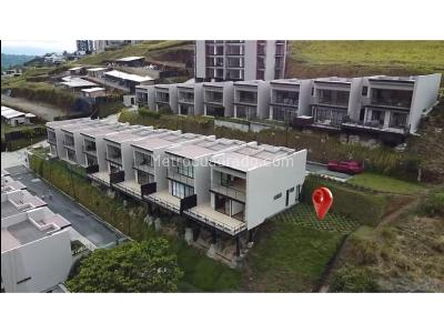 Casa de 3 alcobas en venta en Avenida Centenario, Armenia, 184 m² · foto 19 de 20