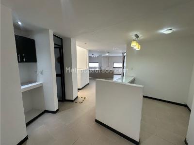 Casa de 3 alcobas en venta en Avenida Bolivar, Armenia, 196 m² · foto 5 de 17
