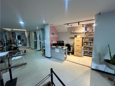 Casa de 3 alcobas en venta en Avenida Bolivar, Armenia, 196 m² · foto 13 de 17