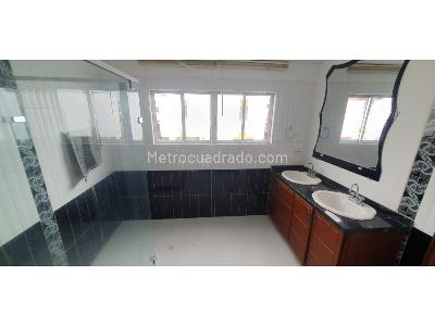 Casa de 4 alcobas en venta en Avenida Centenario, Armenia, 380 m² · foto 15 de 20