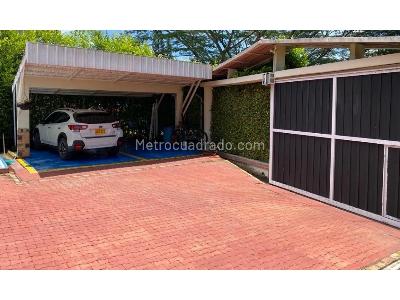 Casa de 5 alcobas en venta en Via Aeropuerto Internacional El Eden, Armenia, 1000 m² · foto 16 de 16