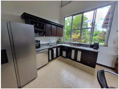 Casa de 3 alcobas en venta en Via Aeropuerto Internacional El Eden, Armenia, 2000 m² · foto 5 de 20