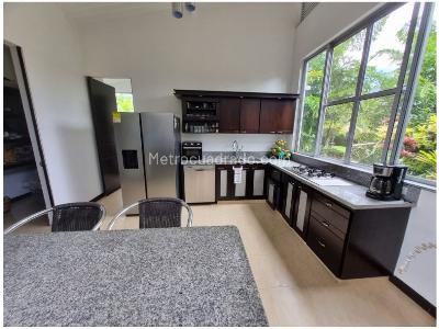 Casa de 3 alcobas en venta en Via Aeropuerto Internacional El Eden, Armenia, 2000 m² · foto 7 de 20