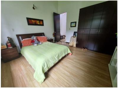 Casa de 3 alcobas en venta en Via Aeropuerto Internacional El Eden, Armenia, 2000 m² · foto 17 de 20