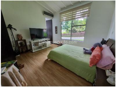 Casa de 3 alcobas en venta en Via Aeropuerto Internacional El Eden, Armenia, 2000 m² · foto 18 de 20