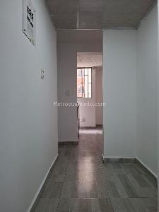 Apartamento de 2 alcobas en venta en Villa Del Cerro, Bogotá, 34 m² · foto 3 de 18