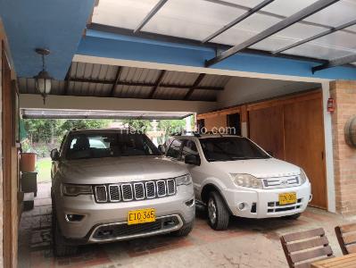 Casa de 5 alcobas en venta en Finca Ainsuca, Chía, 600 m² · foto 15 de 17