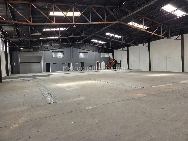 Bodega en Arriendo, AEROPUERTO EL DORADO, Bogotá D.C. - Więcej
