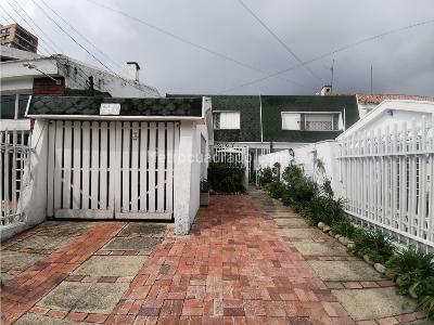 Casa en venta en Cedritos, Bogotá · foto 2 de 20