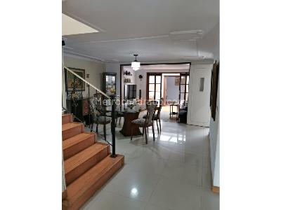 Casa en venta en Cedritos, Bogotá · foto 8 de 20
