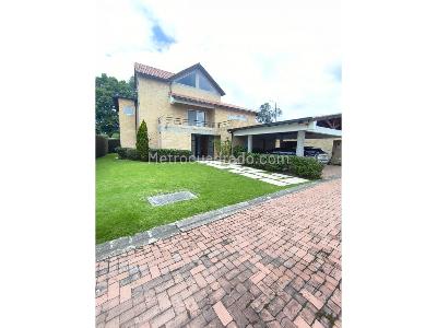 Casa de 4 alcobas en venta en Vereda La Balsa, Chía, 296 m² · foto 2 de 20