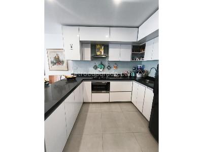 Apartaestudio en venta en Cedritos, Bogotá, 35 m² · foto 3 de 20