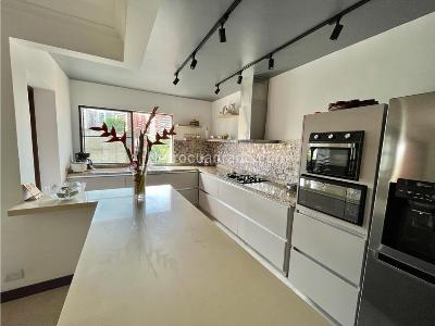 Apartamento de 3 alcobas en venta en Santa Rita, Cali, 190 m² · foto 10 de 20