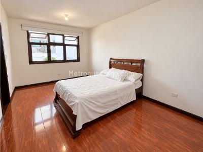 Casa de 4 alcobas en venta en La Arboleda, Cali, 740 m² · foto 16 de 20