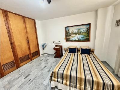 Apartamento de 3 alcobas en venta en Versalles, Cali, 150 m² · foto 15 de 17