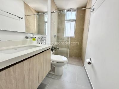 Apartamento de 2 alcobas en venta en Cristales, Cali, 102 m² · foto 12 de 19