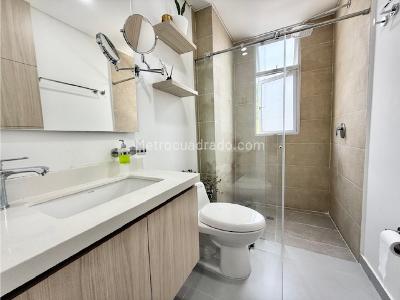 Apartamento de 2 alcobas en venta en Cristales, Cali, 102 m² · foto 15 de 19