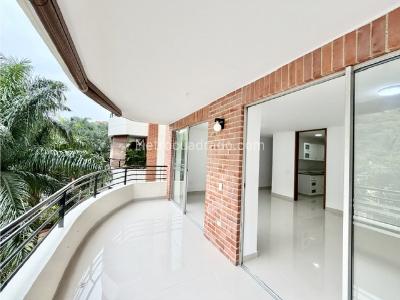 Apartamento de 3 alcobas en venta en Cristales, Cali, 127 m² · foto 2 de 20