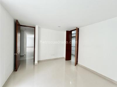 Apartamento de 3 alcobas en venta en Cristales, Cali, 127 m² · foto 16 de 20