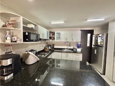 Apartamento de 2 alcobas en venta en El Peñon, Cali, 103 m² · foto 8 de 17