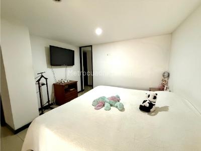 Apartamento de 3 alcobas en venta en La Flora, Cali, 174 m² · foto 7 de 19