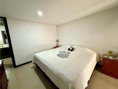 Apartamento de 3 alcobas en venta en La Flora, Cali, 174 m² · foto 8 de 19