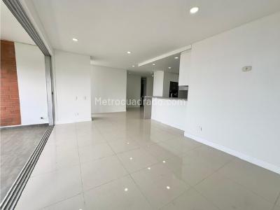 Apartamento de 3 alcobas en venta en Cristales, Cali, 123 m² · foto 2 de 20