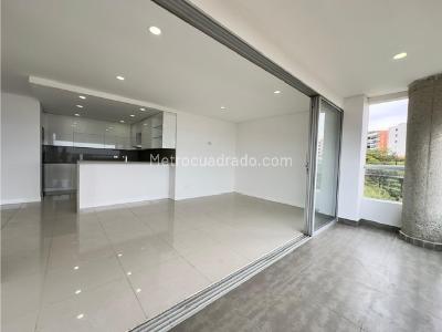 Apartamento de 3 alcobas en venta en Cristales, Cali, 123 m² · foto 3 de 20