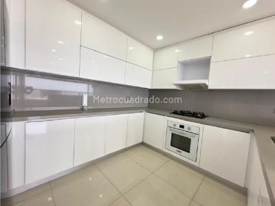 Apartamento de 3 alcobas en venta en Cristales, Cali, 123 m² · foto 4 de 20