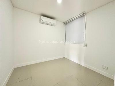 Apartamento de 3 alcobas en venta en Cristales, Cali, 123 m² · foto 5 de 20