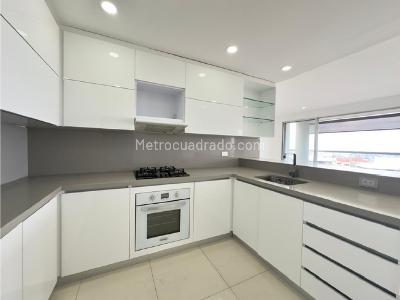 Apartamento de 3 alcobas en venta en Cristales, Cali, 123 m² · foto 10 de 20
