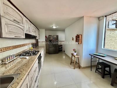 Apartamento de 4 alcobas en venta en Seminario, Cali, 256 m² · foto 5 de 20
