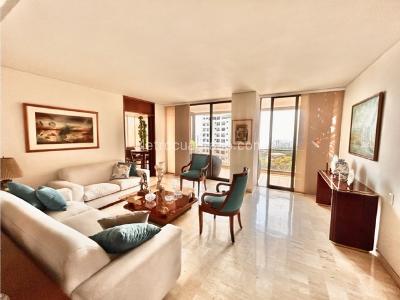 Apartamento de 3 alcobas en venta en La Arboleda, Cali, 267 m² · foto 2 de 20