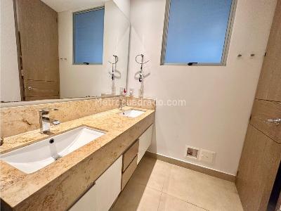 Apartamento de 3 alcobas en venta en Normandia, Cali, 232 m² · foto 13 de 20