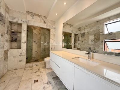 Apartamento de 4 alcobas en venta en Santa Teresita, Cali, 500 m² · foto 19 de 20
