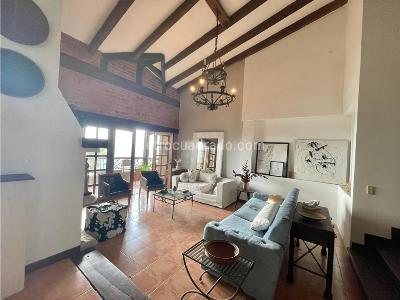 Casa de 4 alcobas en venta en Arroyohondo, Cali, 700 m² · foto 2 de 11