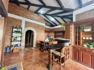 Casa de 4 alcobas en venta en Arroyohondo, Cali, 700 m² · foto 6 de 11