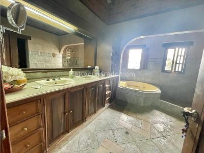 Casa de 4 alcobas en venta en Arroyohondo, Cali, 700 m² · foto 9 de 11