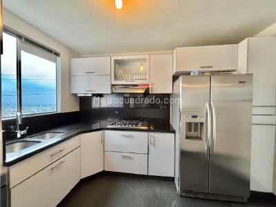 Apartamento de 3 alcobas en venta en Bellavista, Cali, 135 m² · foto 8 de 20